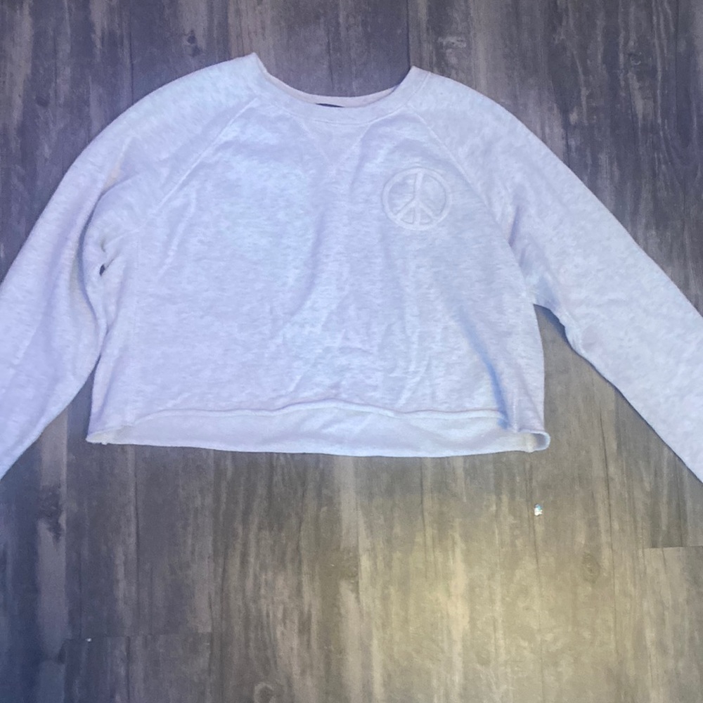 size XS croped white sweater.
